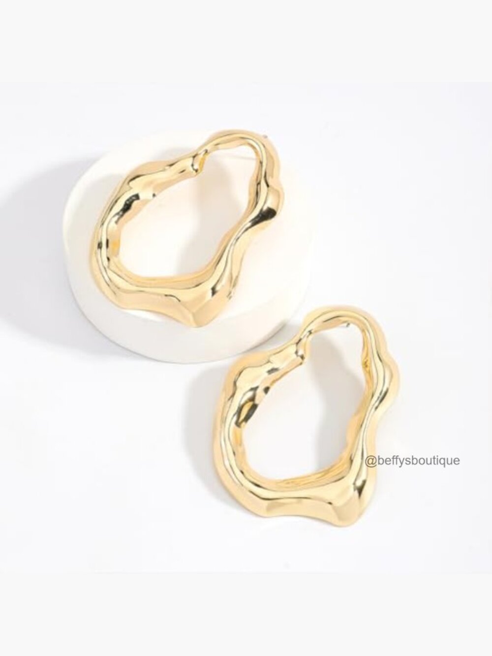 Large Geometric Pleated Hollow Dangling Earrings for Women Trendy Statement - Picture 4 of 7